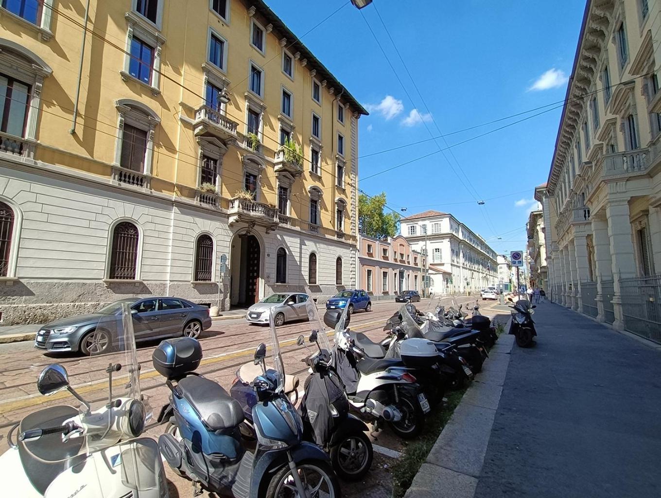Sahi - Residenza Corso Italia Tre Camere, Due Bagni E Un Salone Milán Exterior foto